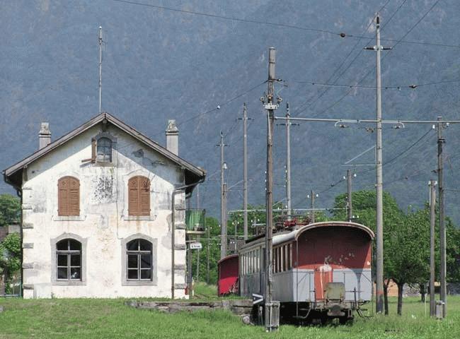 Casa ex stazione ferrovia retica1